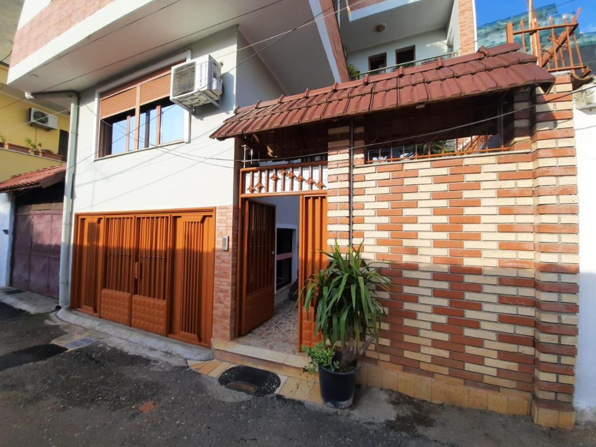 Villa 53 Тирана Экстерьер фото